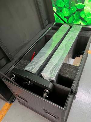 1.538mm Pixel Pitch Foldable GOB LED Poster Display 800nits Brightness for Shop Advertising