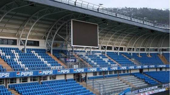 Adjustable Brightness P8 LED stadium display Large Viewing Angle IP43 Level stadium led signs